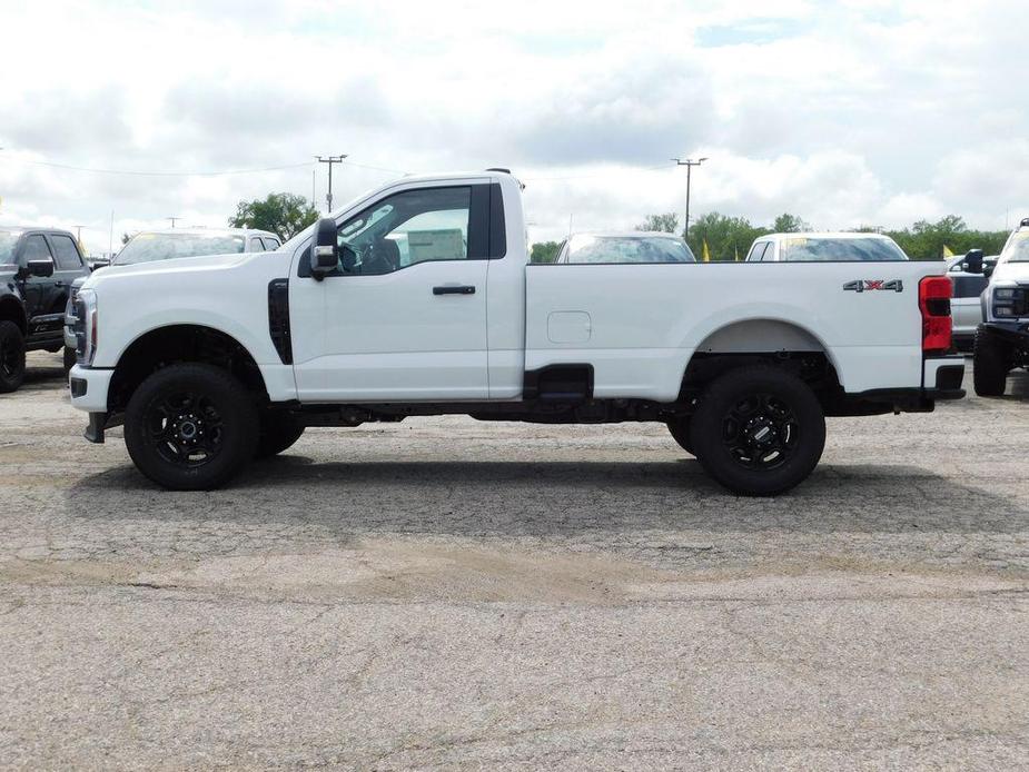 new 2024 Ford F-350 car, priced at $55,300