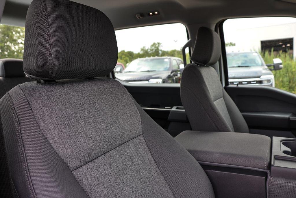 new 2025 Ford F-150 car, priced at $44,106