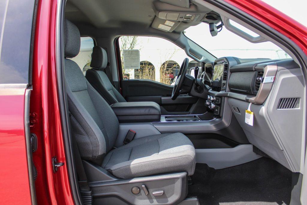 new 2024 Ford F-150 car, priced at $52,940