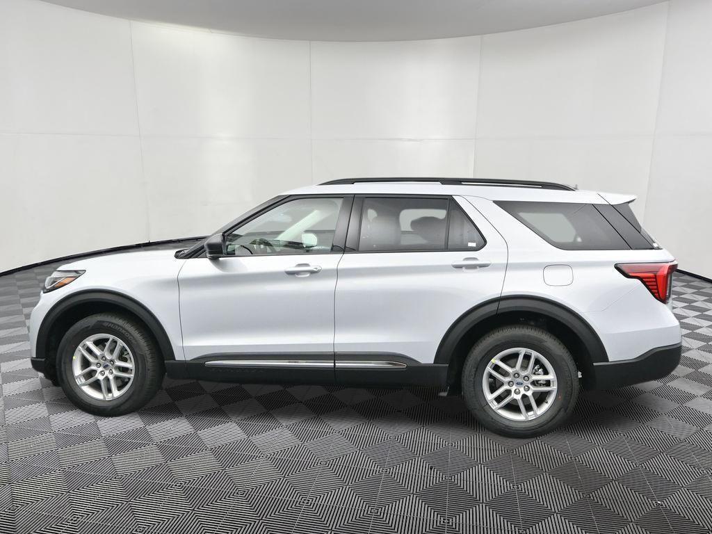 new 2025 Ford Explorer car, priced at $39,455