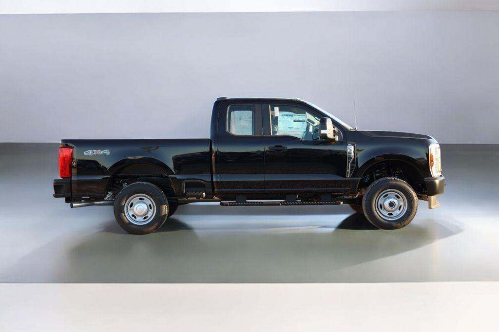 new 2024 Ford F-350 car, priced at $52,200