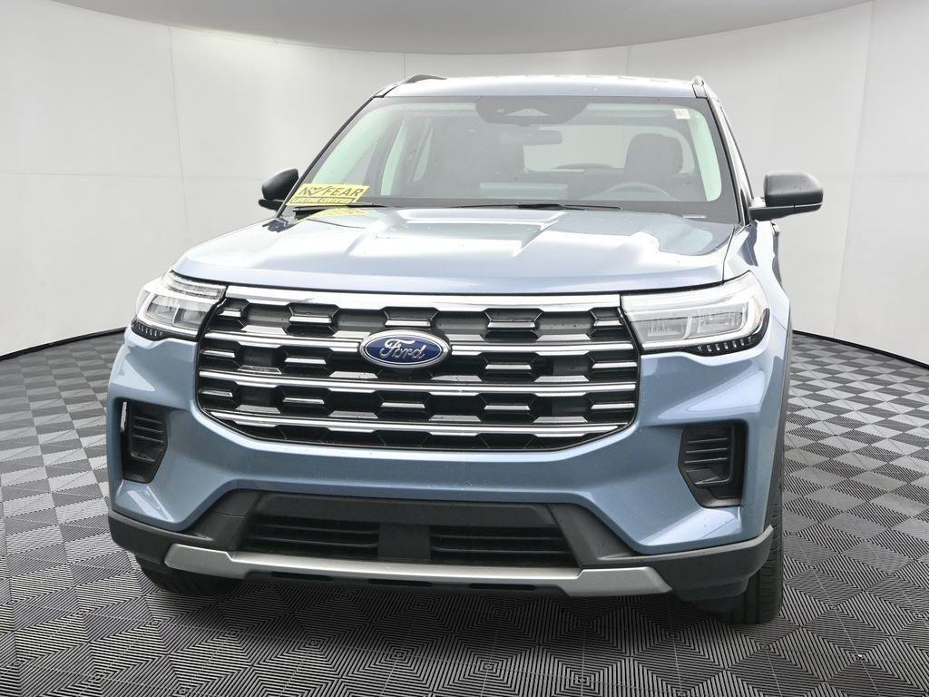 new 2025 Ford Explorer car, priced at $39,260