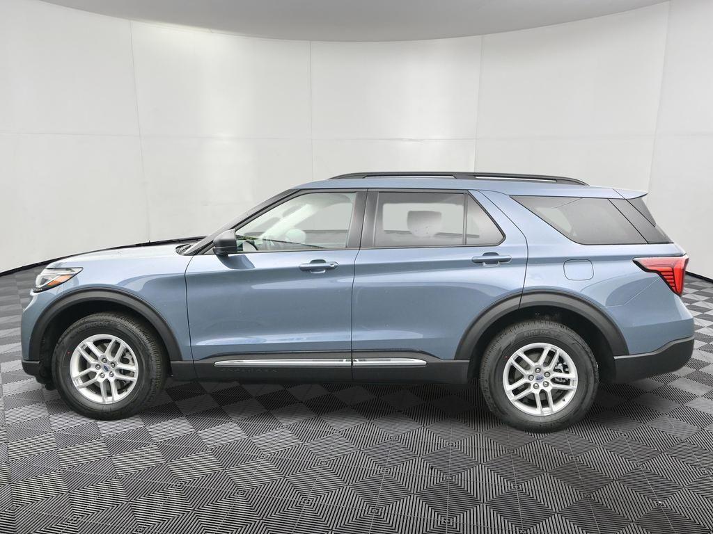 new 2025 Ford Explorer car, priced at $39,260