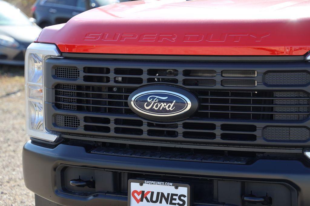 new 2024 Ford F-250 car, priced at $51,375