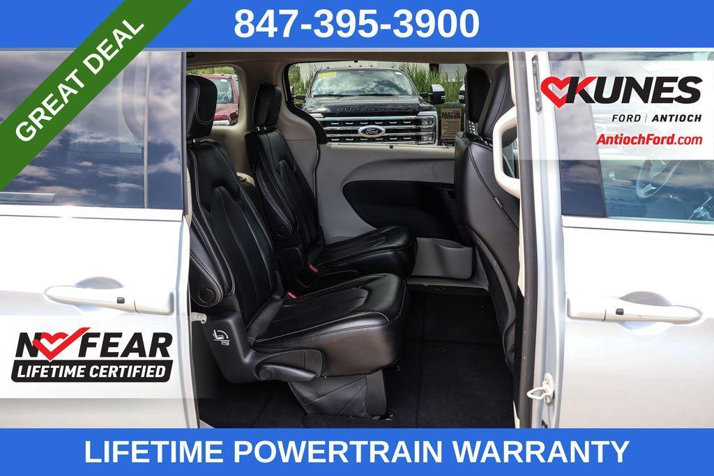 used 2023 Chrysler Pacifica car, priced at $23,179