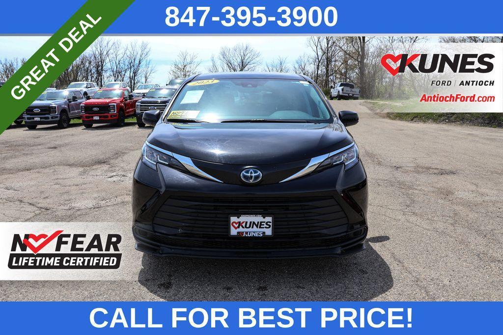 used 2023 Toyota Sienna car, priced at $35,989