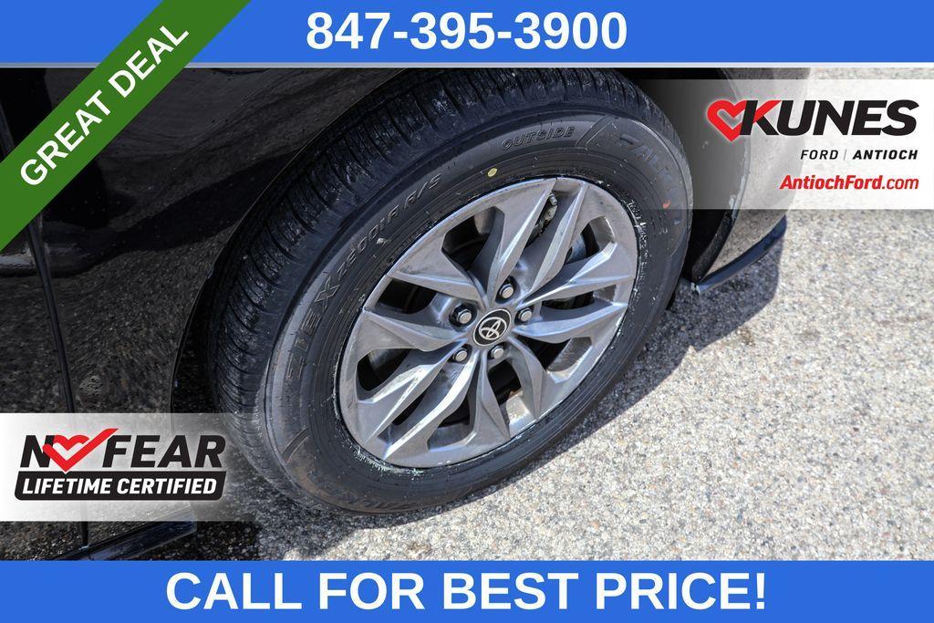 used 2023 Toyota Sienna car, priced at $35,989