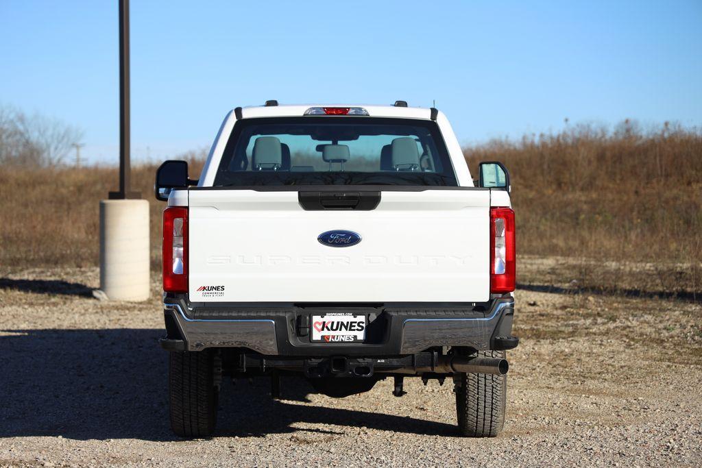 new 2023 Ford F-250 car, priced at $60,900