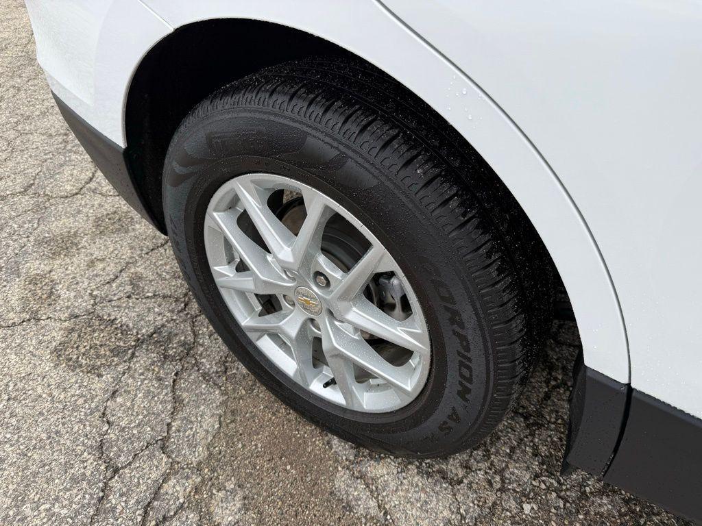 used 2023 Chevrolet Equinox car, priced at $17,989