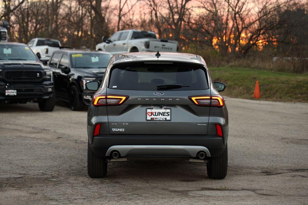 new 2025 Ford Escape car, priced at $27,989