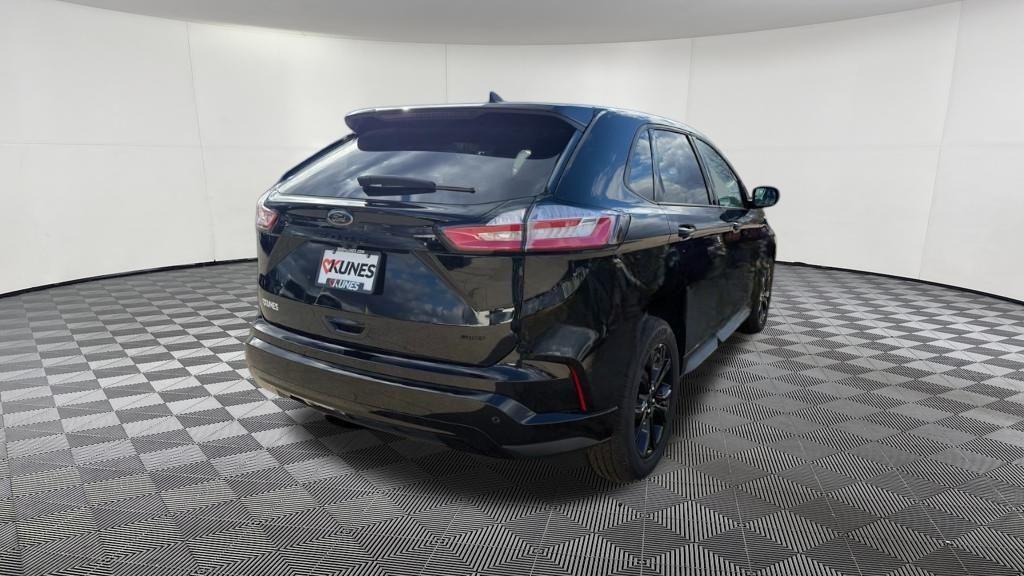 new 2024 Ford Edge car, priced at $33,141