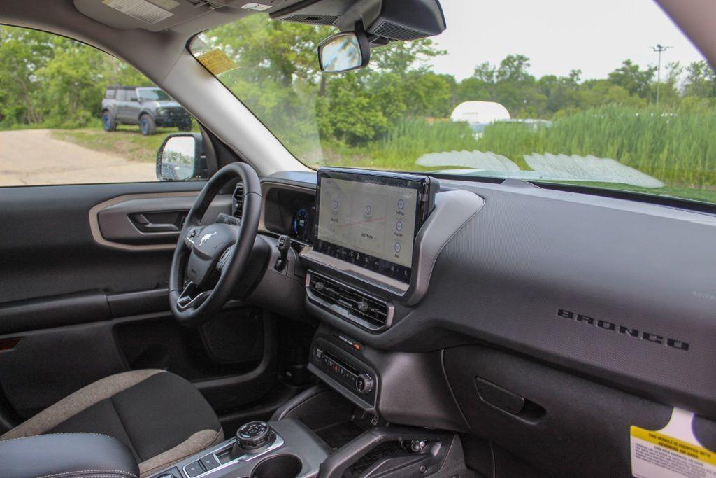 new 2025 Ford Bronco Sport car, priced at $33,181