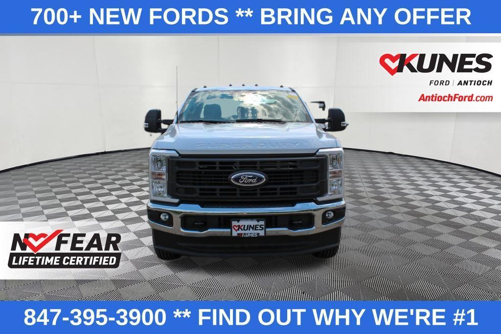 new 2025 Ford F-250 car, priced at $52,620