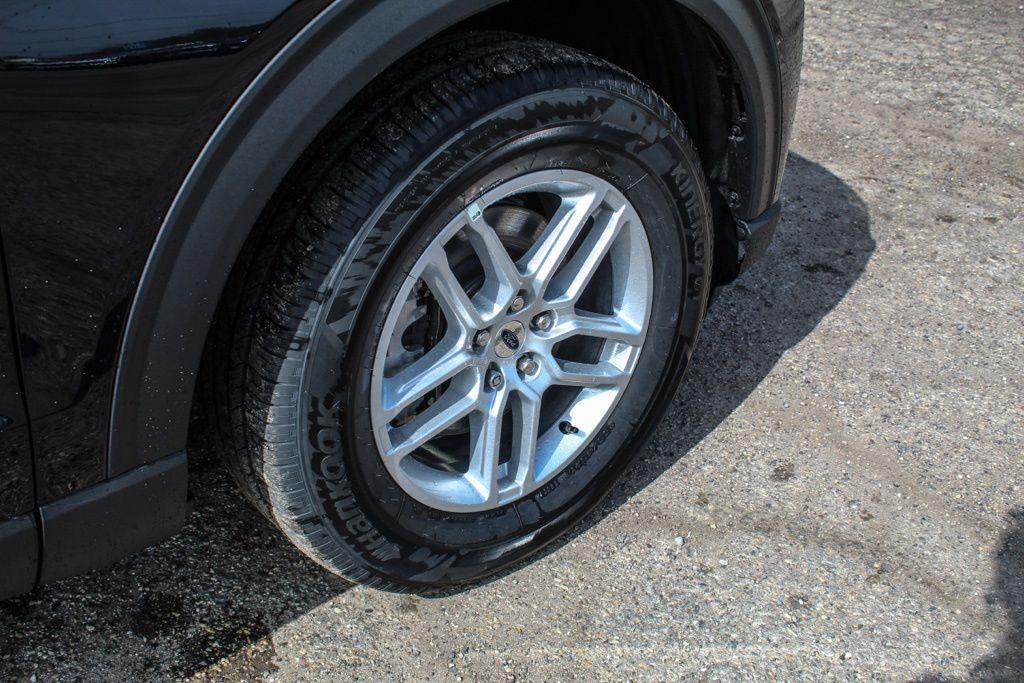 new 2025 Ford Explorer car, priced at $38,866