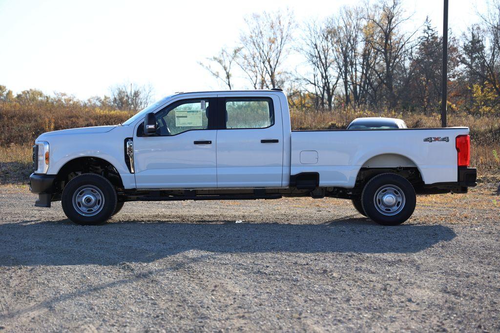 new 2024 Ford F-350 car, priced at $53,750