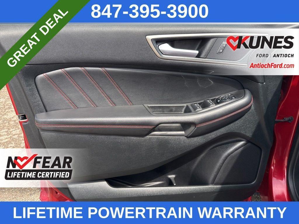 used 2024 Ford Edge car, priced at $33,999