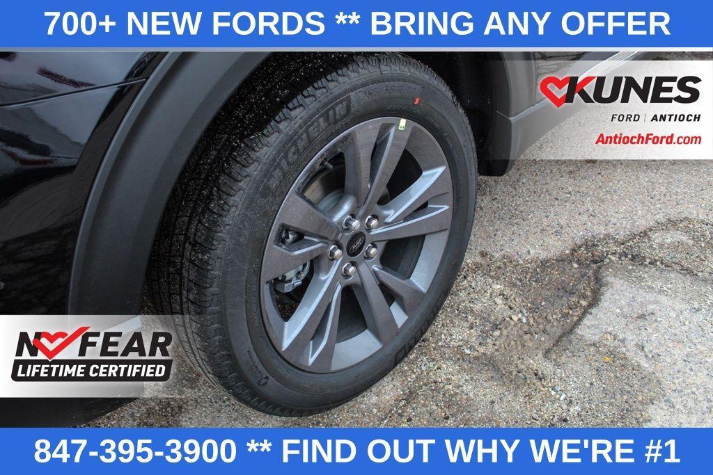 new 2025 Ford Explorer car, priced at $42,902