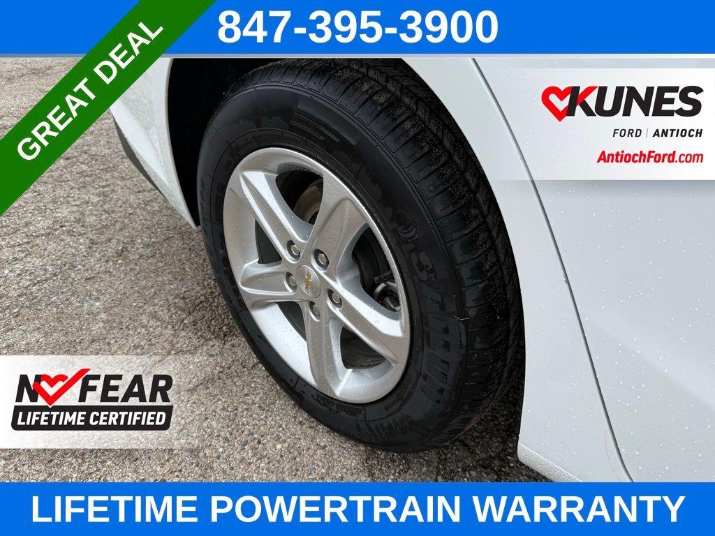 used 2023 Chevrolet Malibu car, priced at $16,999