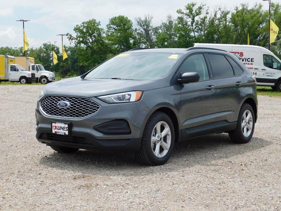 new 2024 Ford Edge car, priced at $35,630