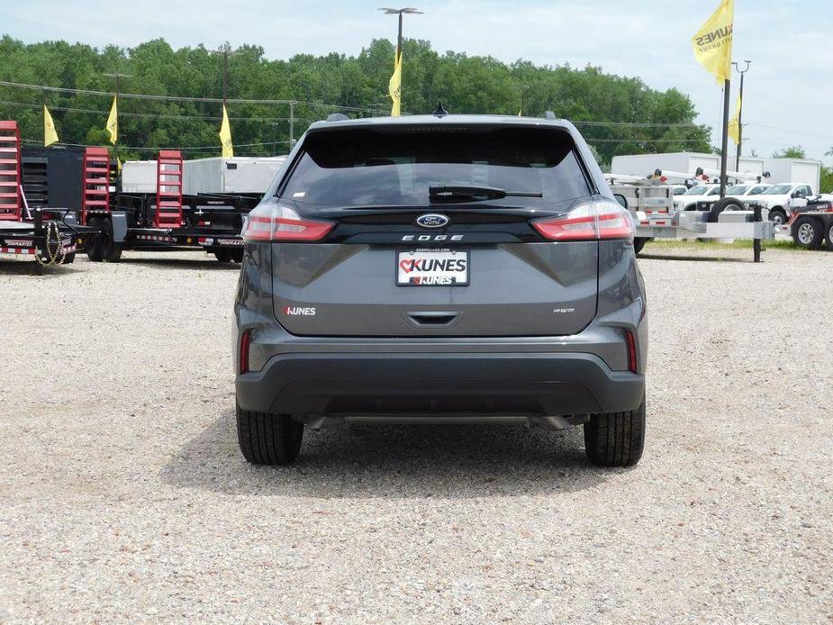 new 2024 Ford Edge car, priced at $35,630