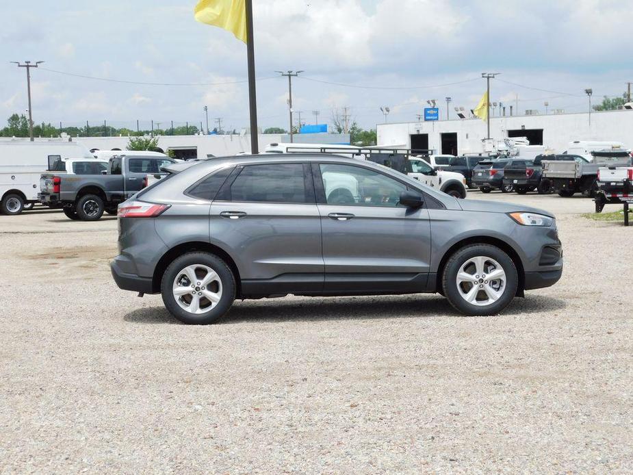 new 2024 Ford Edge car, priced at $35,630