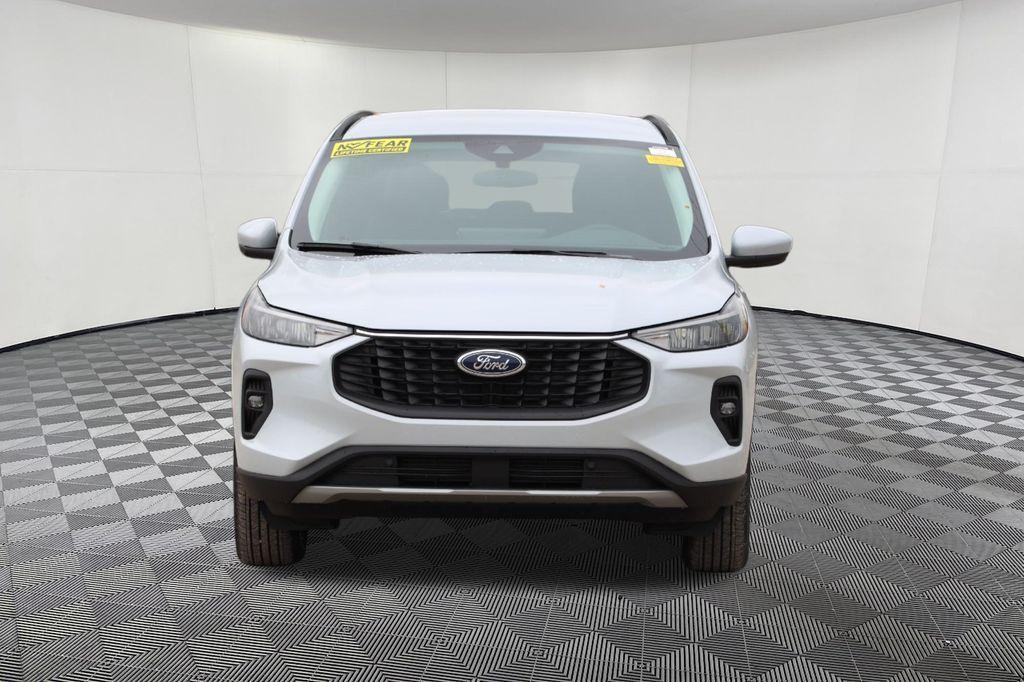 new 2025 Ford Escape car, priced at $39,390