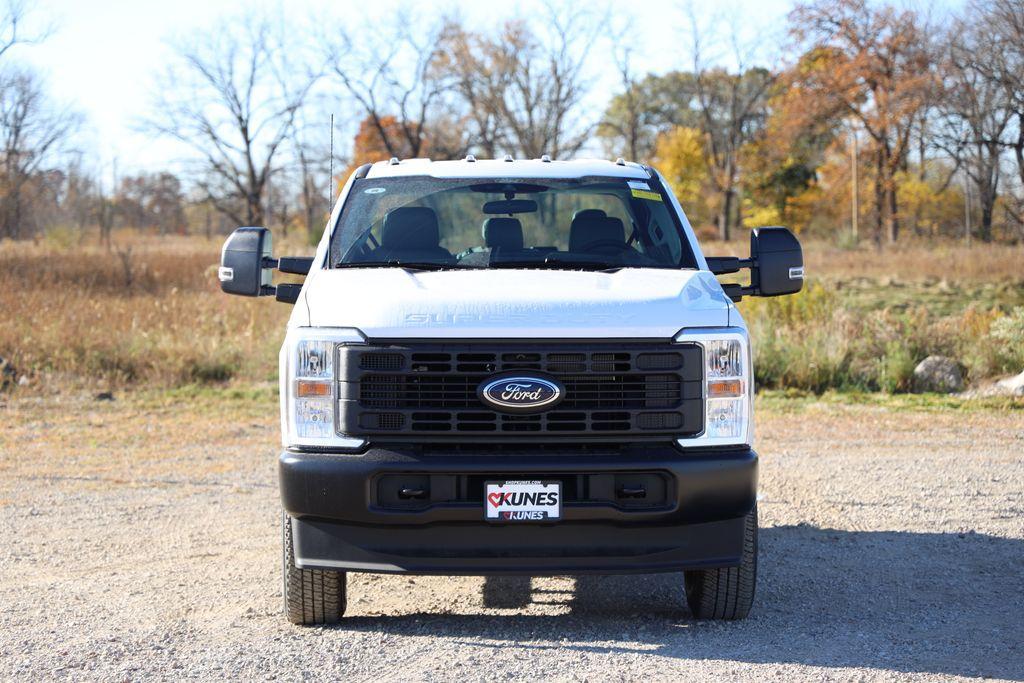 new 2024 Ford F-350 car, priced at $52,200