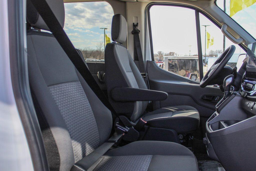 new 2025 Ford Transit-350 car