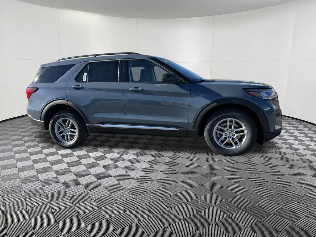 new 2025 Ford Explorer car, priced at $39,445