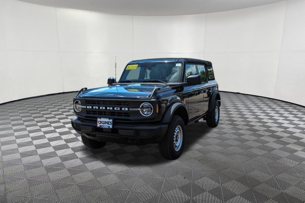 new 2025 Ford Bronco car, priced at $38,365