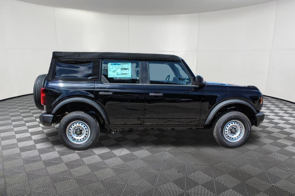 new 2025 Ford Bronco car, priced at $38,365
