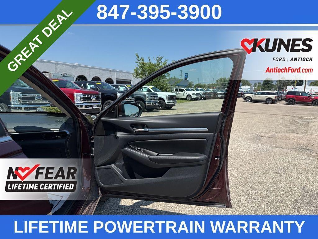 used 2023 Nissan Altima car, priced at $18,999