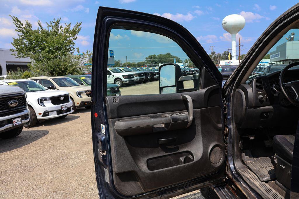 used 2007 Chevrolet Silverado 2500 car, priced at $9,995
