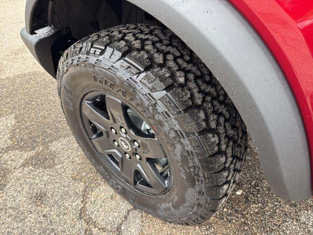 new 2025 Ford Bronco car, priced at $44,592