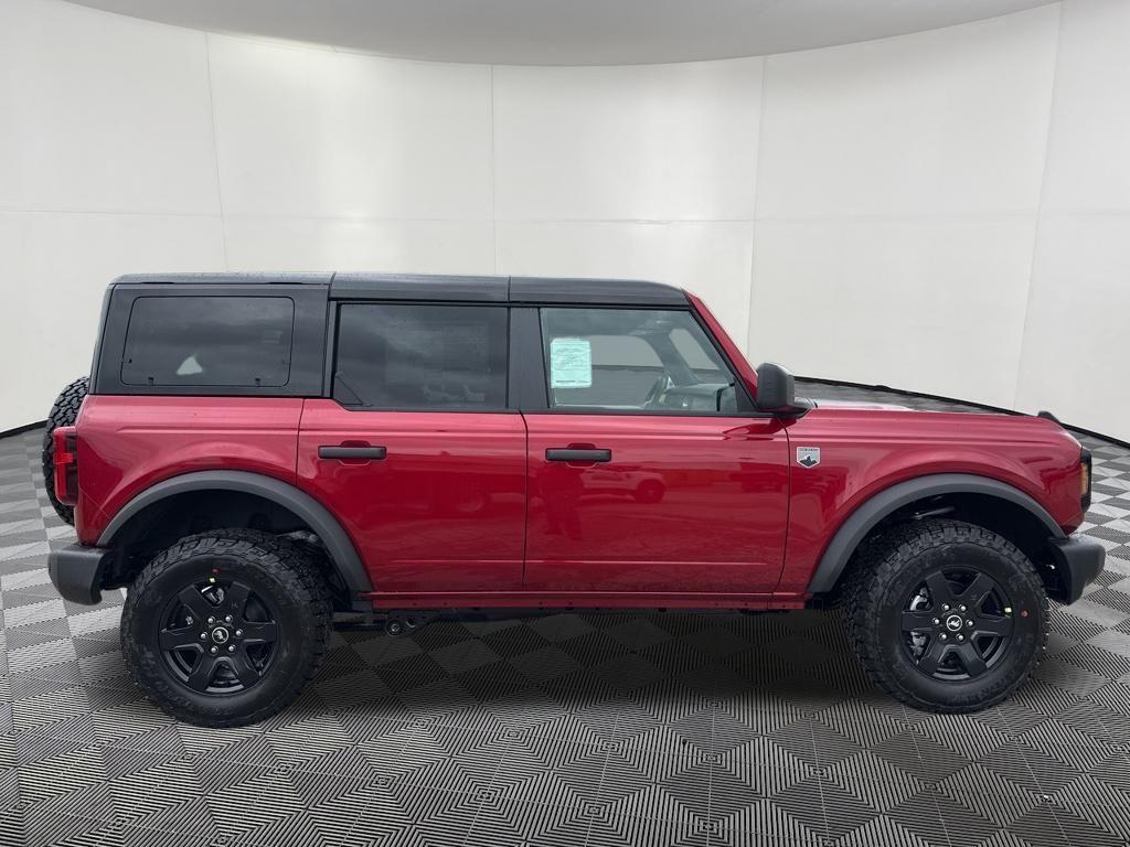 new 2025 Ford Bronco car, priced at $44,592