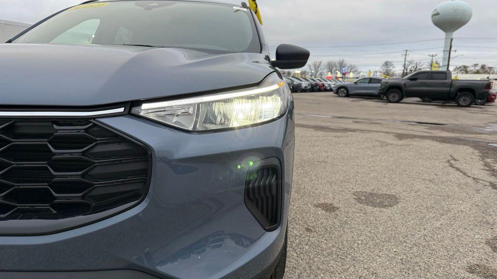 new 2025 Ford Escape car, priced at $30,890