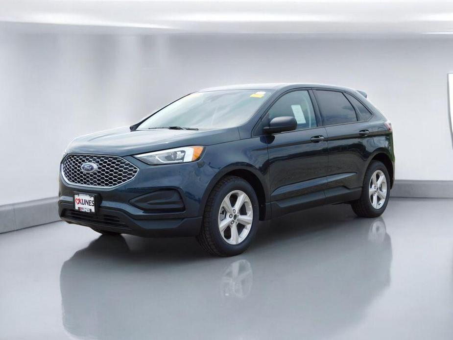 new 2024 Ford Edge car, priced at $30,999