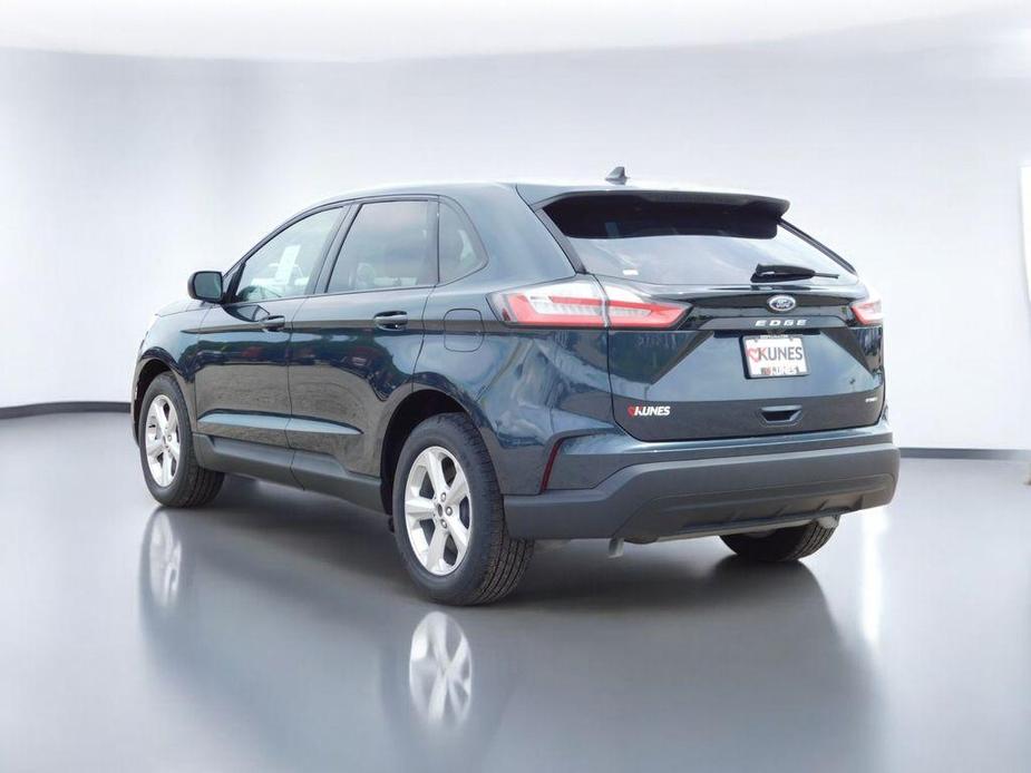 new 2024 Ford Edge car, priced at $31,999