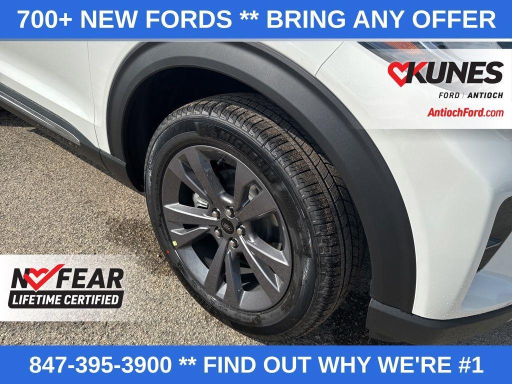 new 2025 Ford Explorer car, priced at $45,006