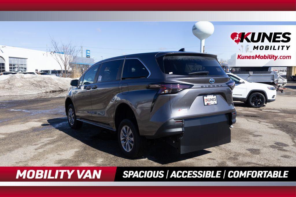 used 2024 Toyota Sienna car, priced at $74,396
