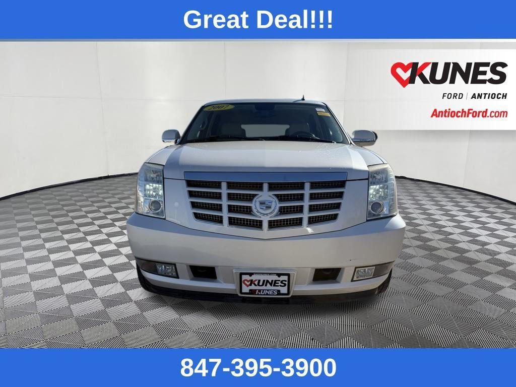 used 2007 Cadillac Escalade car, priced at $9,494