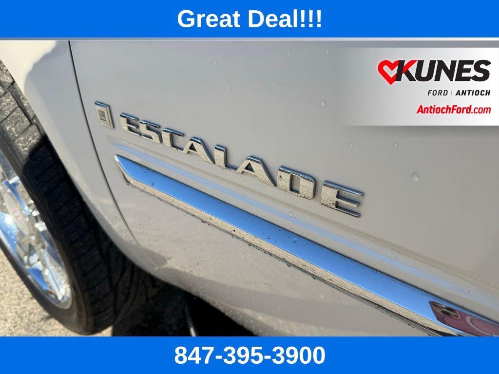 used 2007 Cadillac Escalade car, priced at $9,494