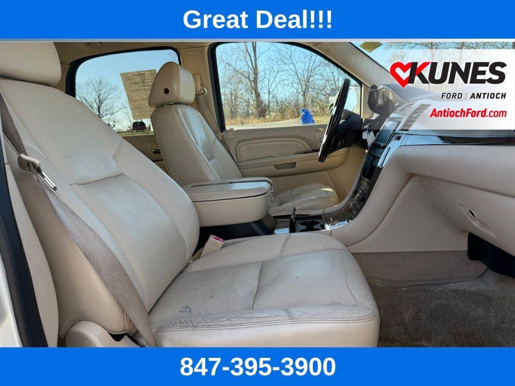 used 2007 Cadillac Escalade car, priced at $9,494