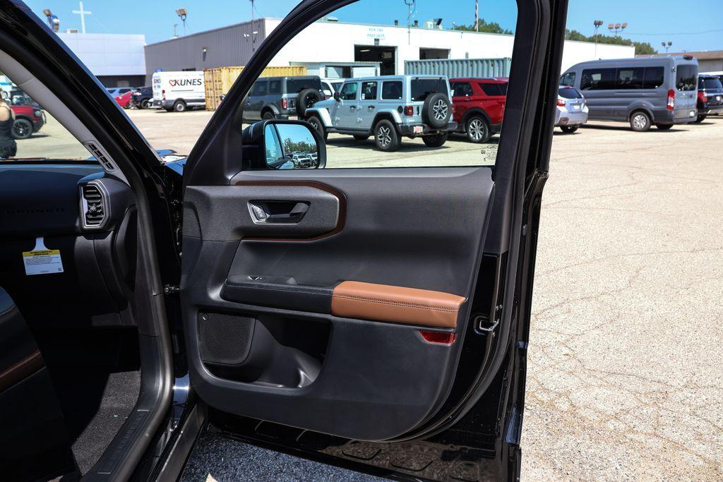 new 2025 Ford Bronco Sport car, priced at $34,585