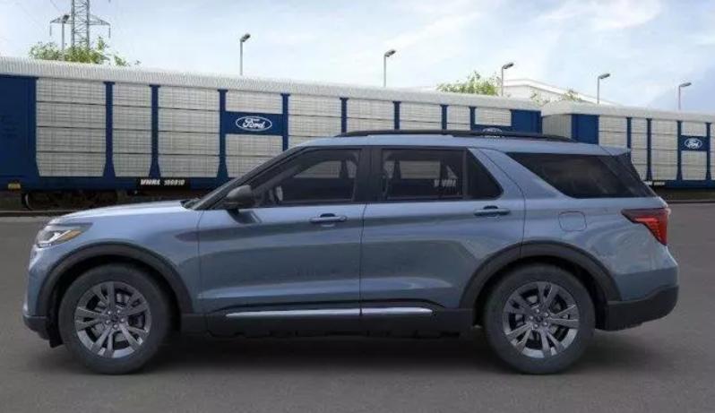 new 2025 Ford Explorer car, priced at $47,700