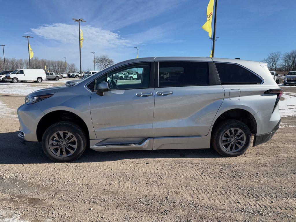 used 2024 Toyota Sienna car, priced at $77,624