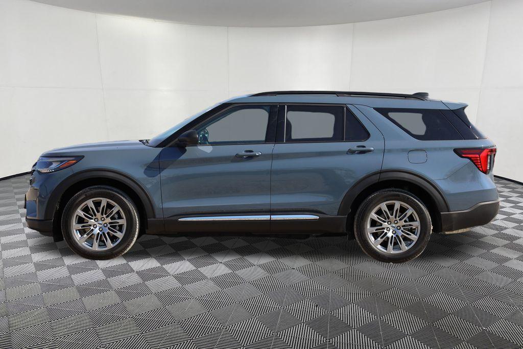 new 2025 Ford Explorer car, priced at $48,425