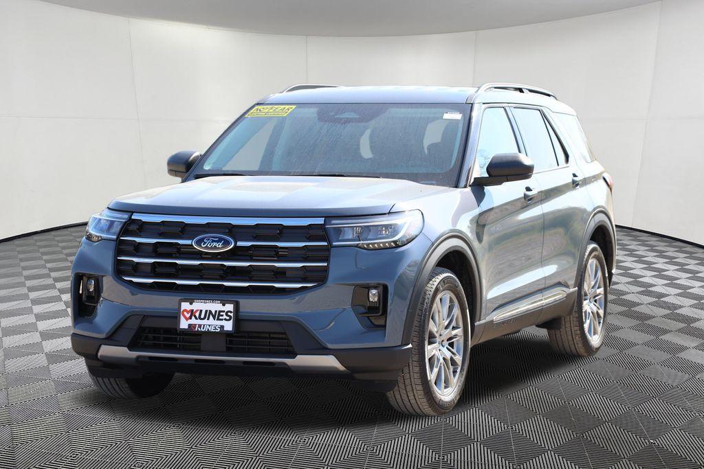 new 2025 Ford Explorer car, priced at $48,425