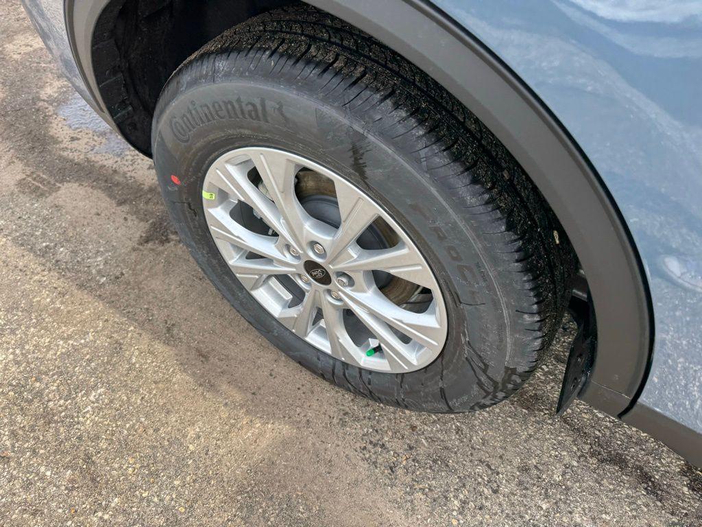 new 2025 Ford Escape car, priced at $28,606