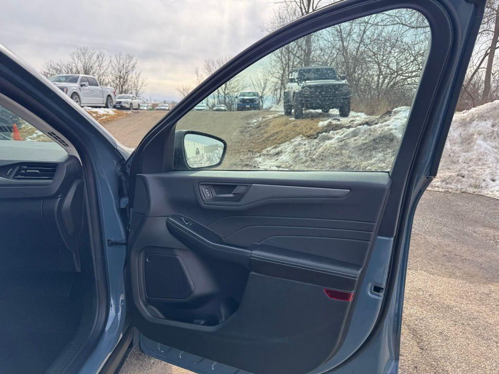 new 2025 Ford Escape car, priced at $28,606